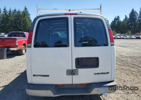 2001 Chevrolet Express G1500 из США, поврежденный, VIN 1GCEG15W711240887